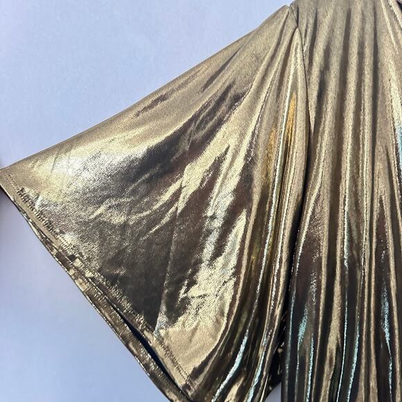 Torrid Top Liquid Shine Peplum Blouse Sz 18/20 Gold Metallic Party New - Picture 4 of 11